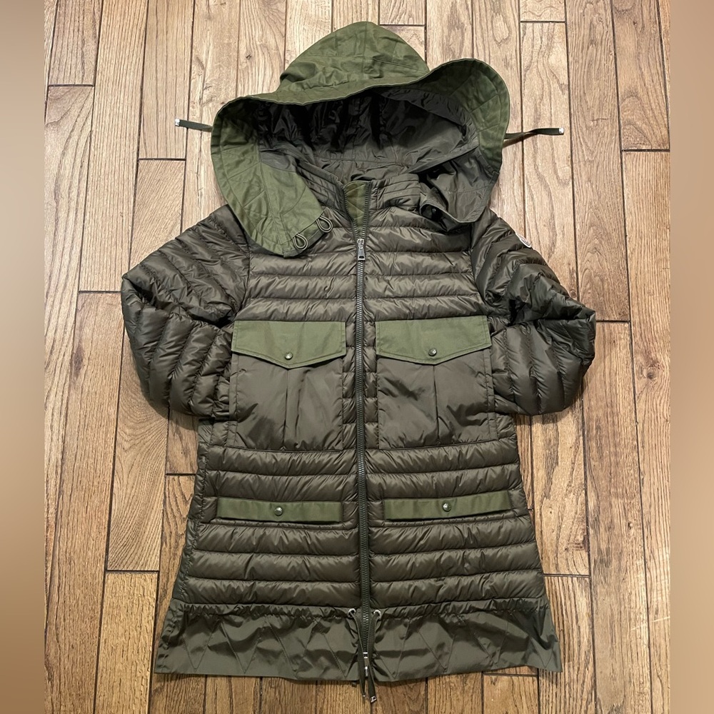 Moncler Longue Saison Light Down Puffer - Olive Green - Size 1